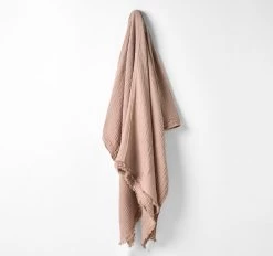 Crinkle 150x200cm Throw Rug Pink Clay