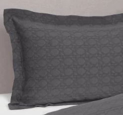 Villa Matelassé Standard Pillowsham Slate