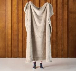 Selma 130x170cm Throw Rug Oatmeal