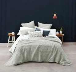 Livie Coverlet Set Range Mist
