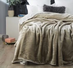 Heavy Weight Acrylic Mink Blanket Taupe