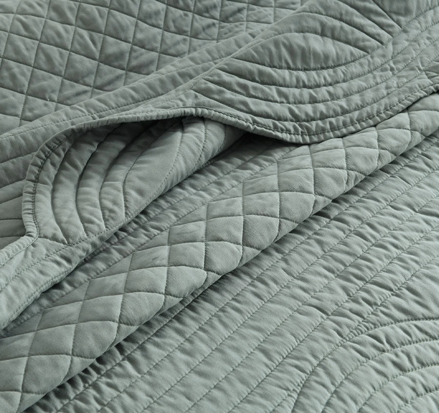 Scallop Coverlet Set Range Juniper - Image 2